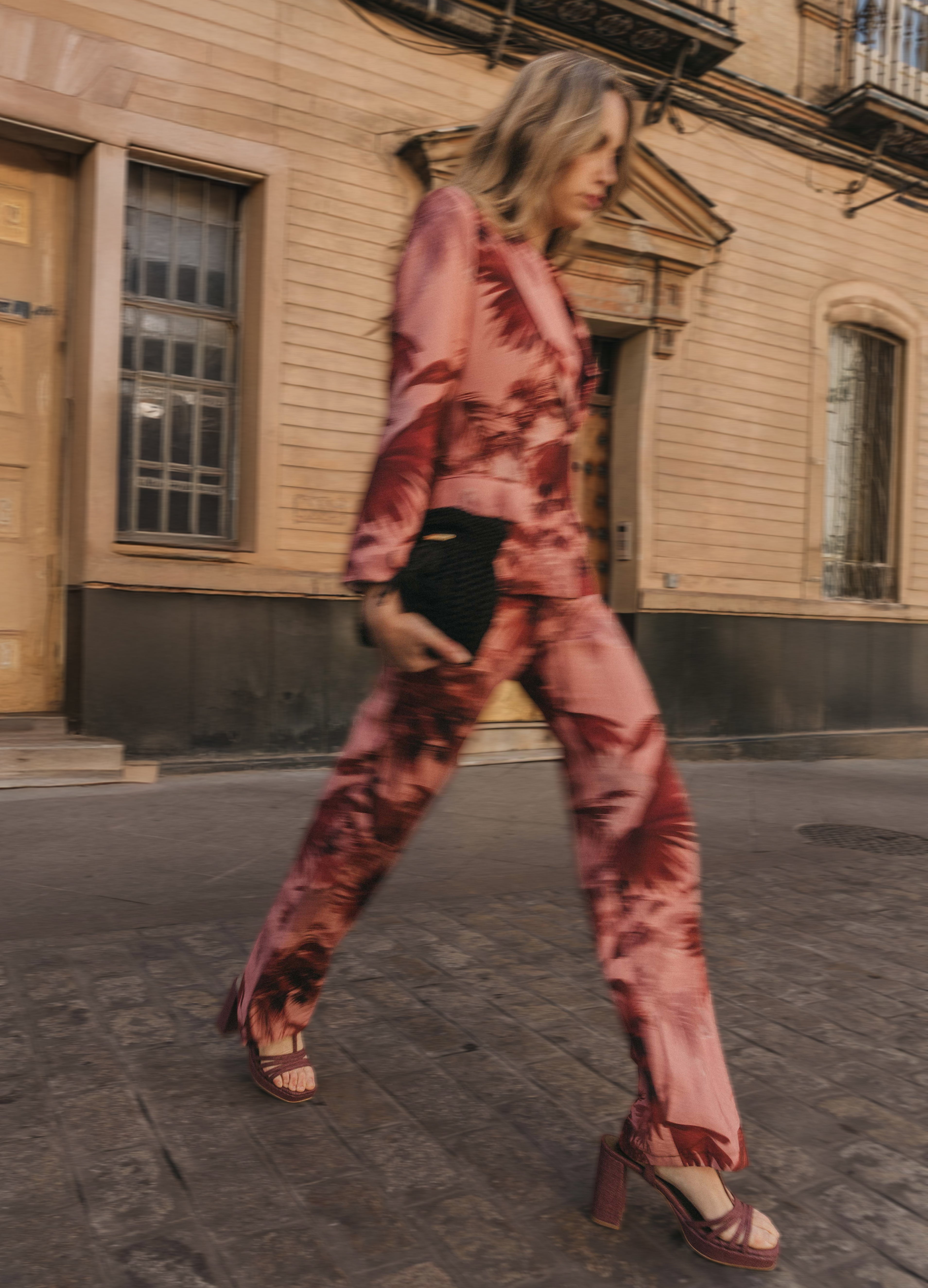 Traje de chaqueta estampado blush Isla-Fisher