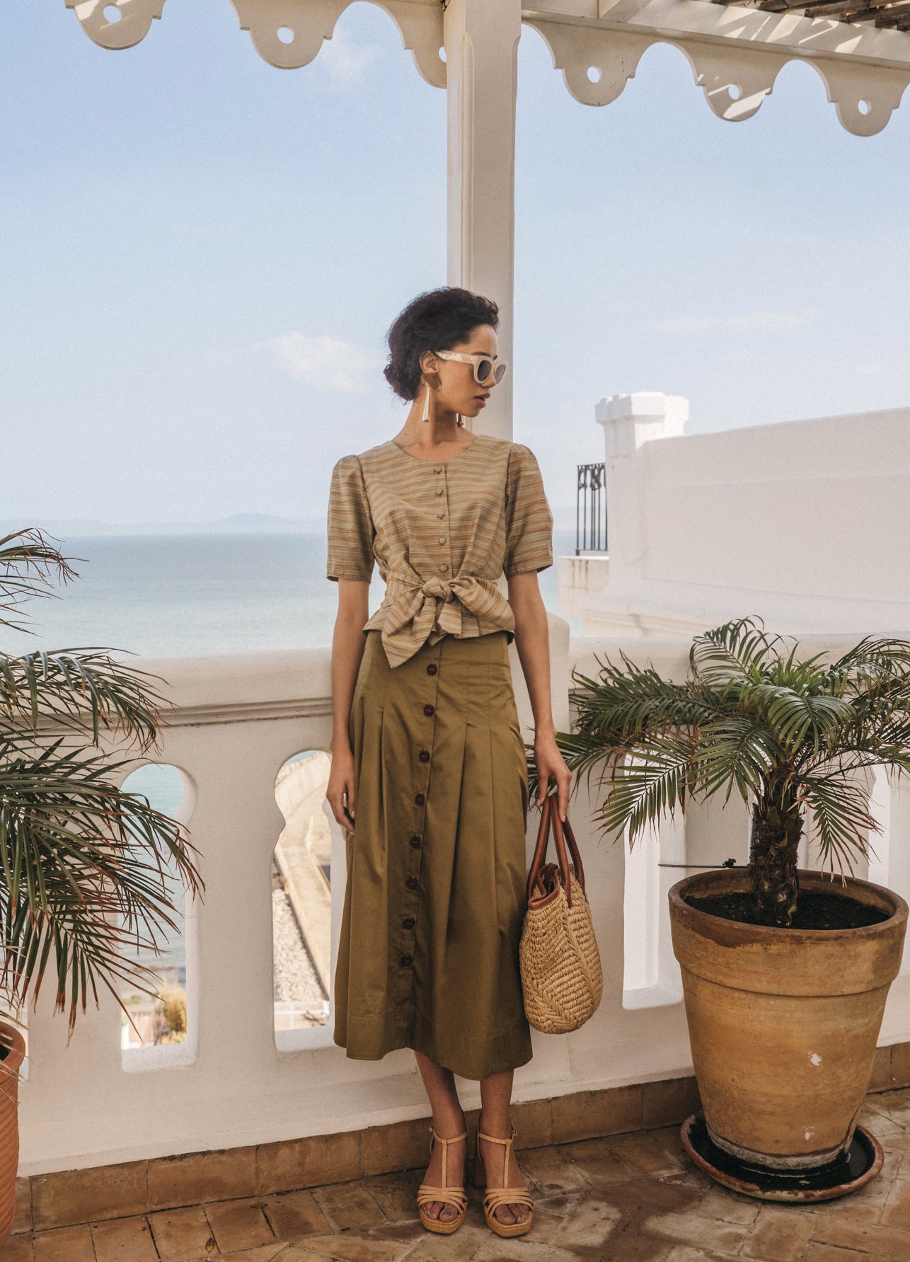 Conjunto de top y falda kakhi Rowan-Simone