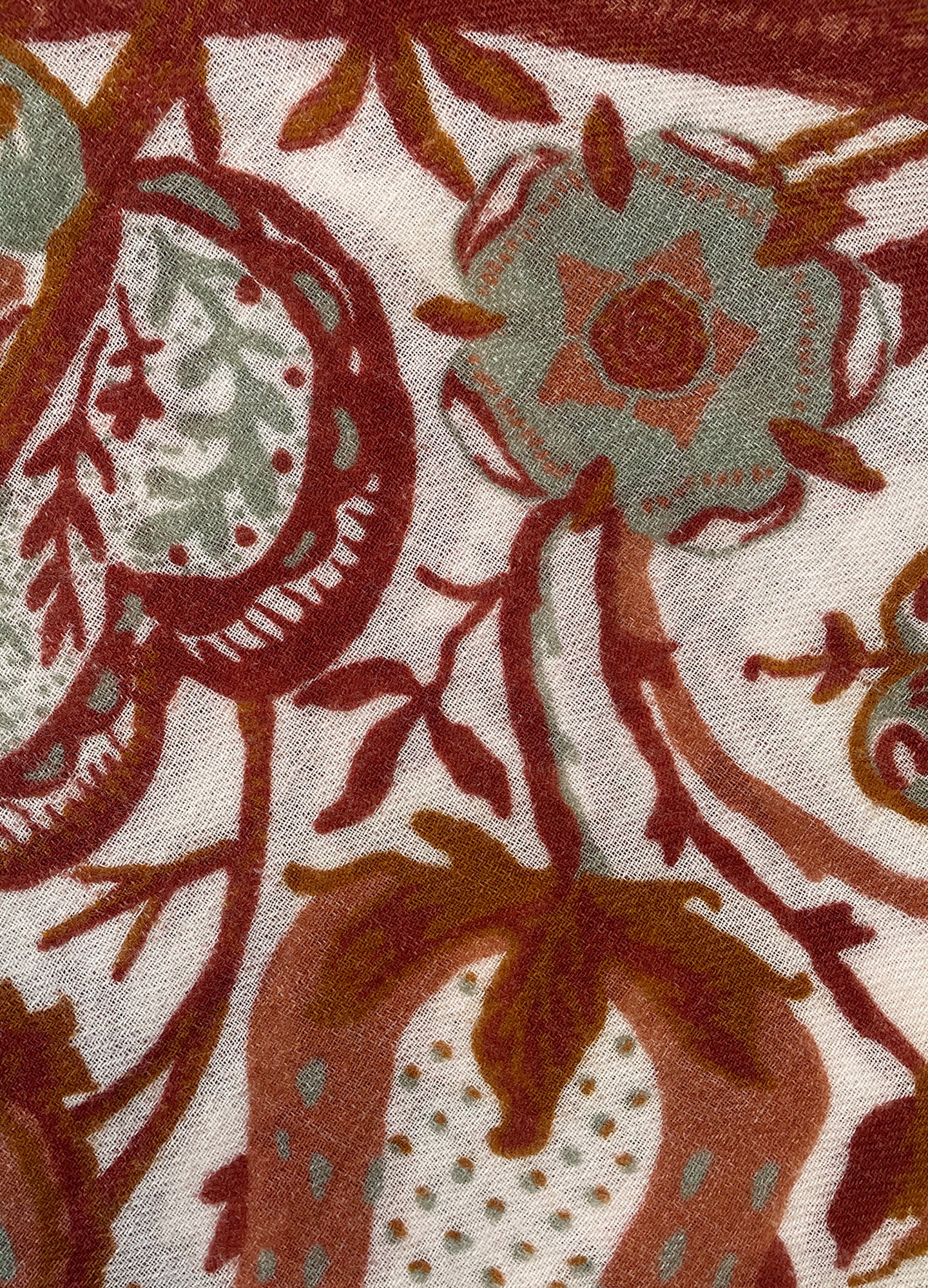 Chal 100% Lana Edera