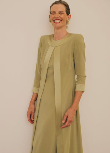 Una Boda Que Abrigo Ponerse Con Un Vestido Largo Abrigo Midi De